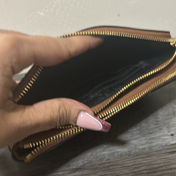 Michael kors jet set double zipper wallet ❤️ - Picture 4 of 7